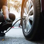 Regresa de tus Vacaciones con Seguridad: Cómo Reparar un Neumático en 5 Sencillos Pasos