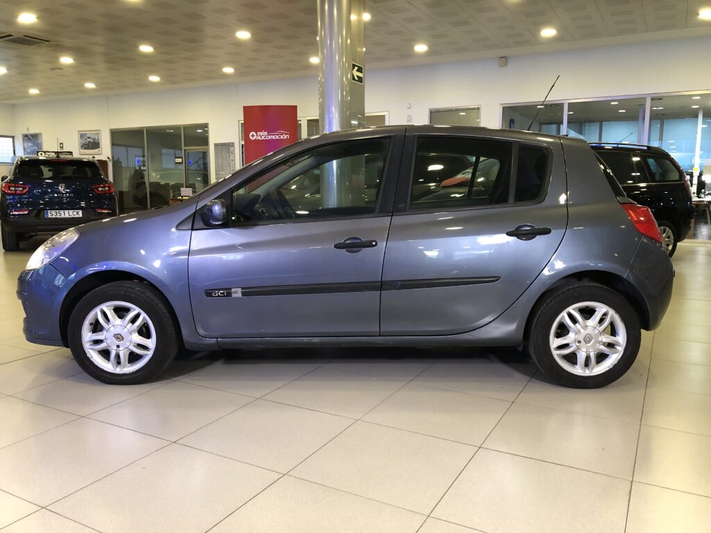 RENAULT CLIO 1.5 DCI