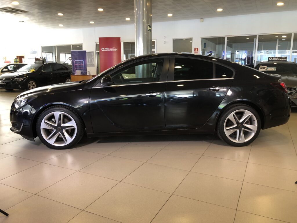 OPEL INSIGNIA 2.0 CDTI SPORTIVE