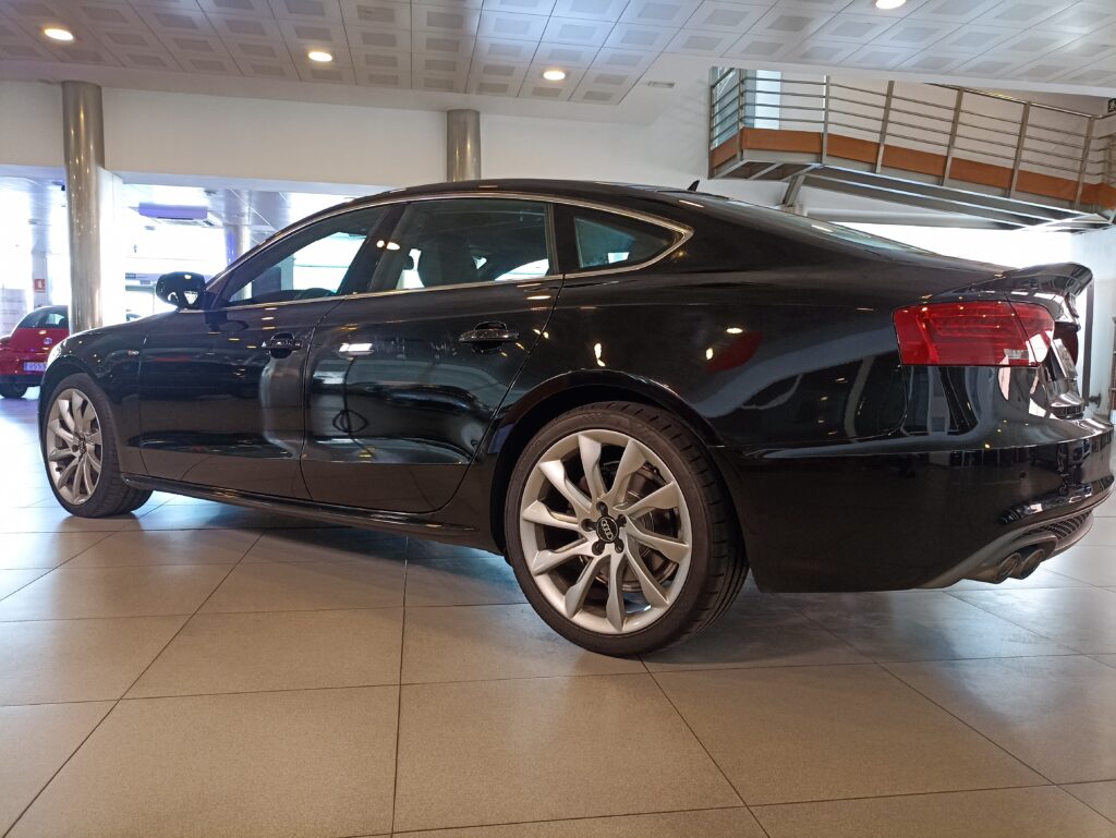 AUDI A-5 2.0 TDI SPORTBACK