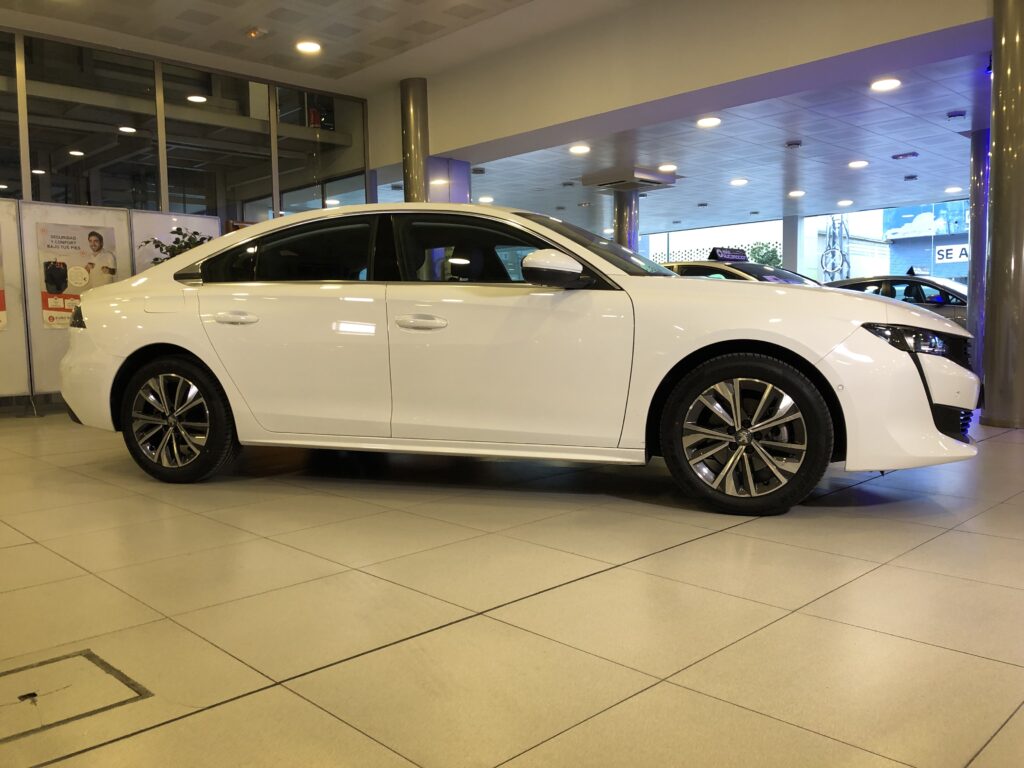 PEUGEOT 508 II 1.5 BlueHdi 130 S&S ALLURE