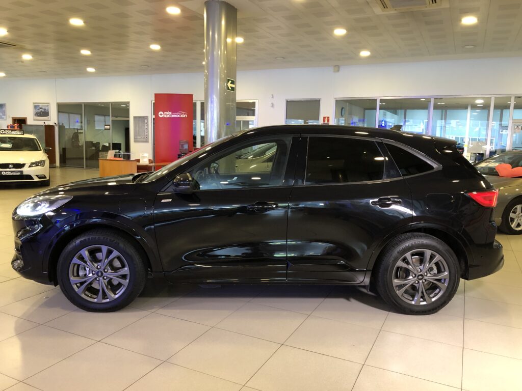 FORD KUGA 2.5 PLUG-IN HYBRID ST-LINE