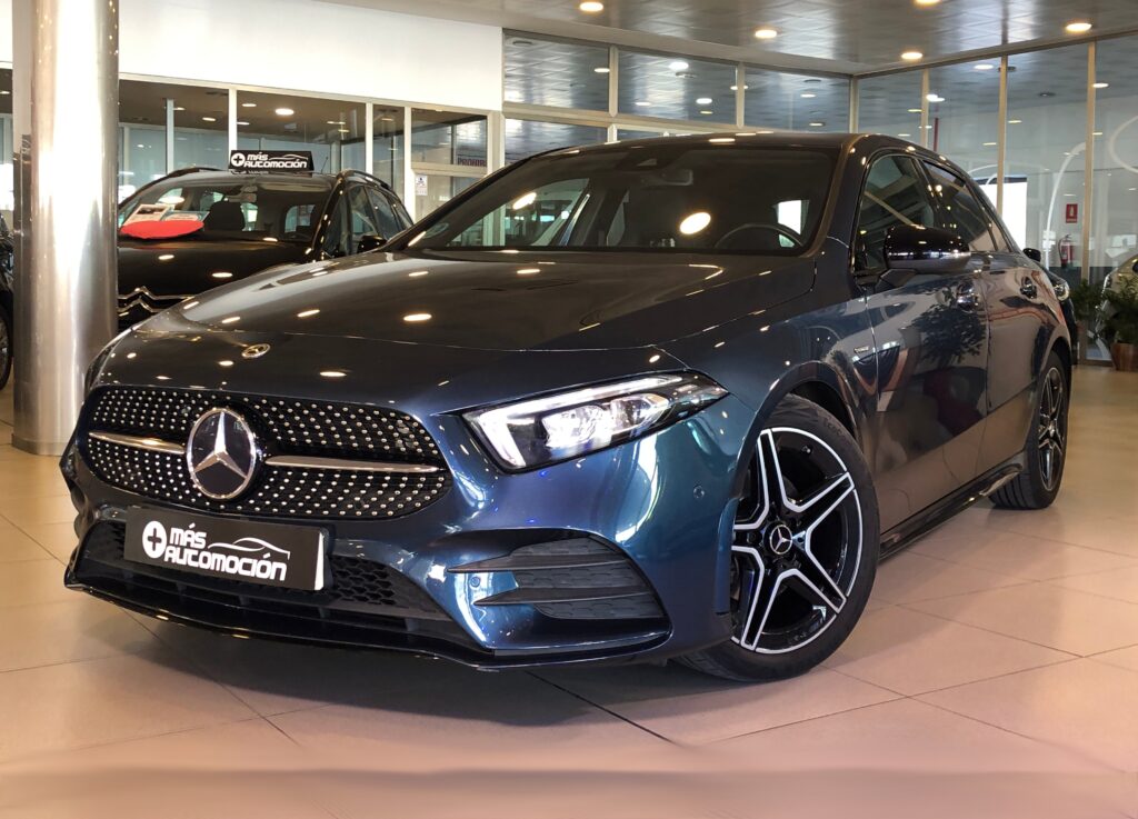 MERCEDES-BENZ A-180 D 2.0 8G-DCT AMG LINE EDITION