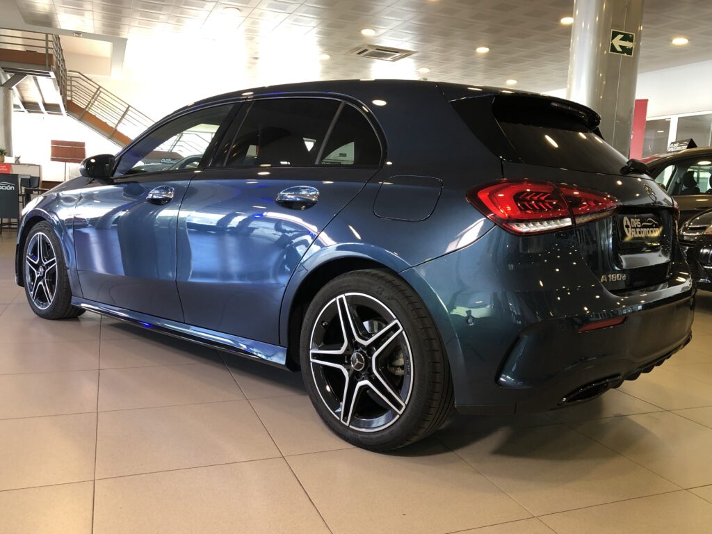 MERCEDES-BENZ A-180 D 2.0 8G-DCT AMG LINE EDITION