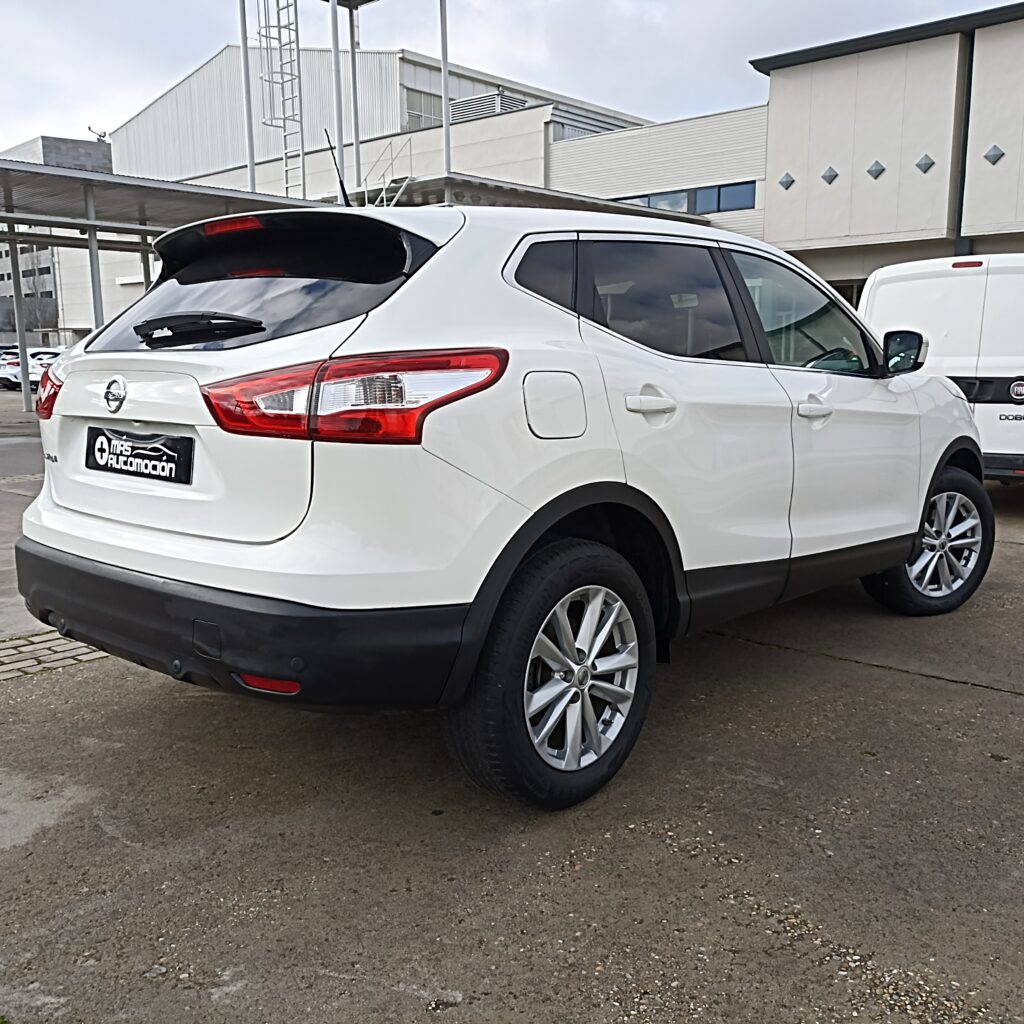 NISSAN QASHQAI 1.2 i