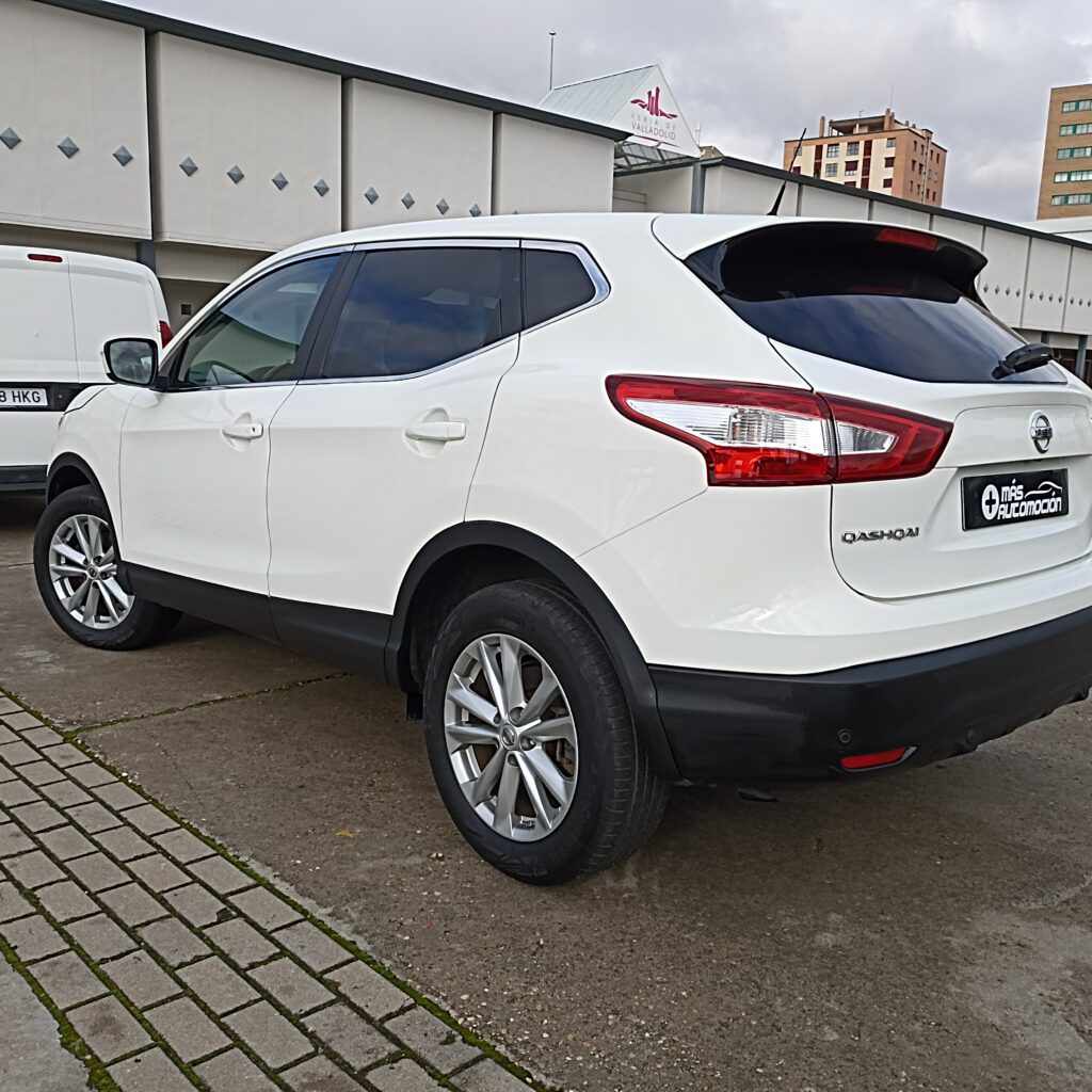 NISSAN QASHQAI 1.2 i