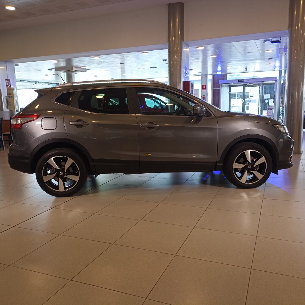 NISSAN QASHQAI 1.6 DCI AUTOMÁTICO