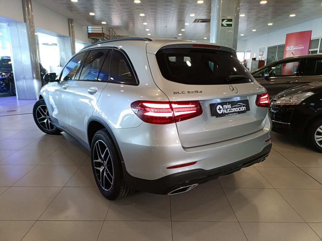 MERCEDES-BENZ GLC 220 CDI 4MATIC AMG LINE 9G-TRONIC