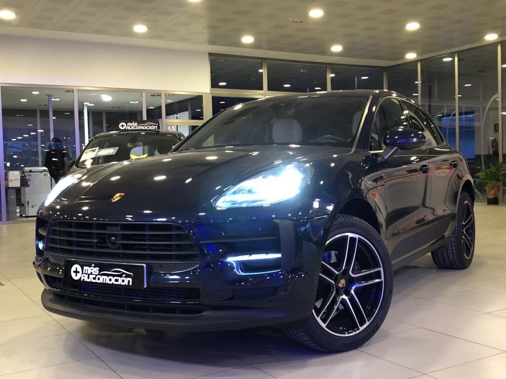 PORSCHE MACAN 2.0 i