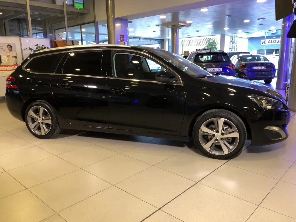 PEUGEOT 308 II SW ALLURE 1.6 BlueHDI 120