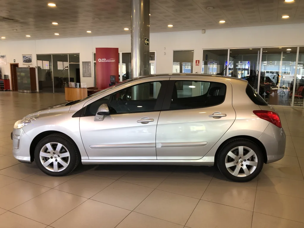 PEUGEOT 308 1.6 HDI SPORT