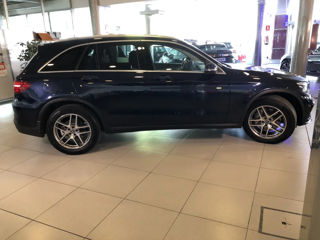 MERCEDES GLC 220D 4MATIC AMG LINE 9G TRONIC 4x4
