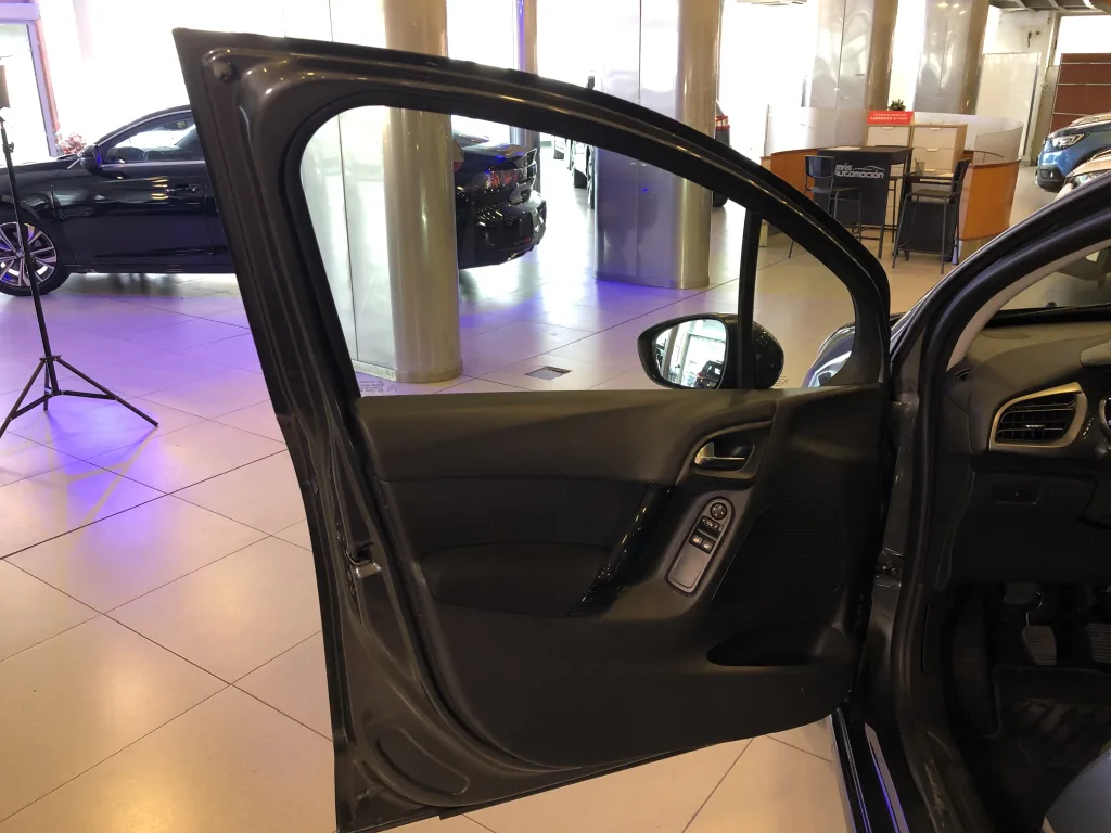 CITROËN C-3 1.2 VTi 82 LIVE EDITION