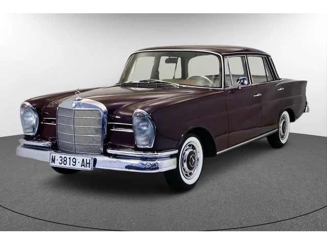 Mercedes-Benz  220 S 66 kW (90 CV)