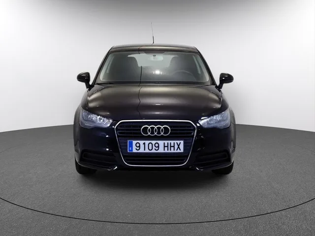 Audi  A1 Attraction 1.2 TFSI 63 kW (86 CV)