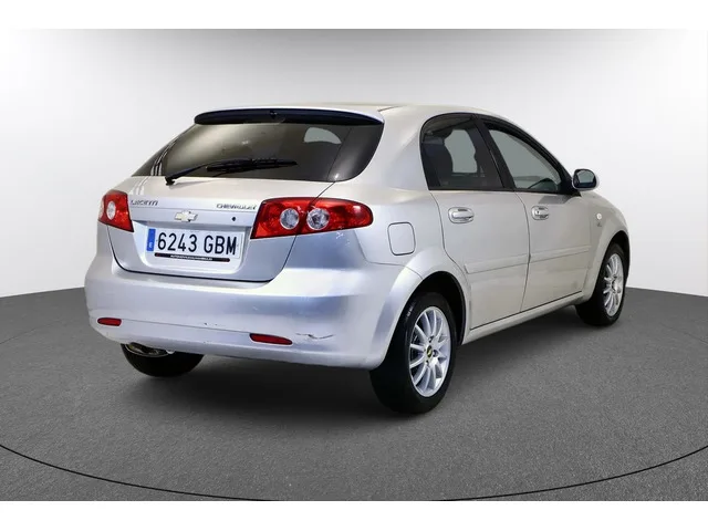 Chevrolet  Lacetti 1.6 CDX 80 kW (109 CV)