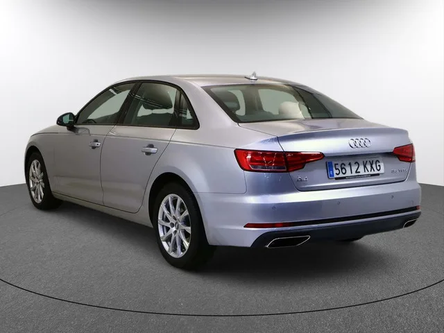 Audi A4 Advanced 35 TFSI 110 kW (150 CV)