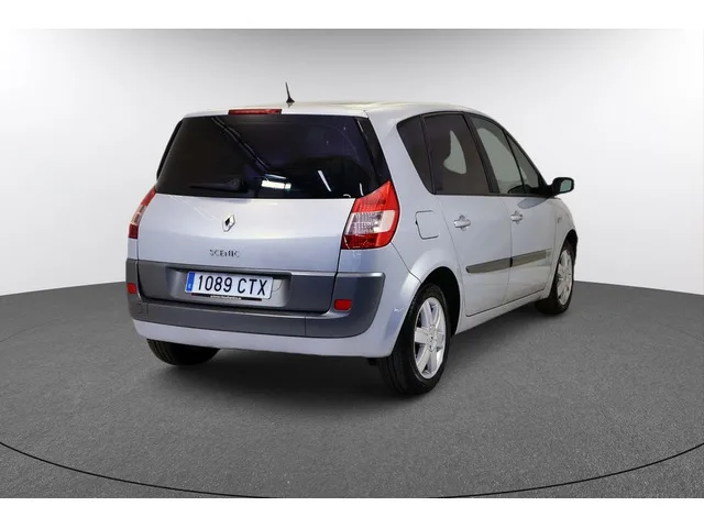 Renault  Scenic 1.5 dCi Confort Dynamique 74 kW (100 CV)